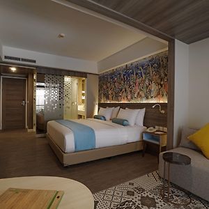 Premier Deluxe Room